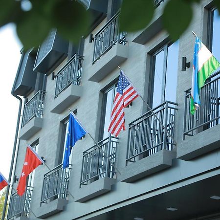 Human Hotel Tashkent Exterior photo